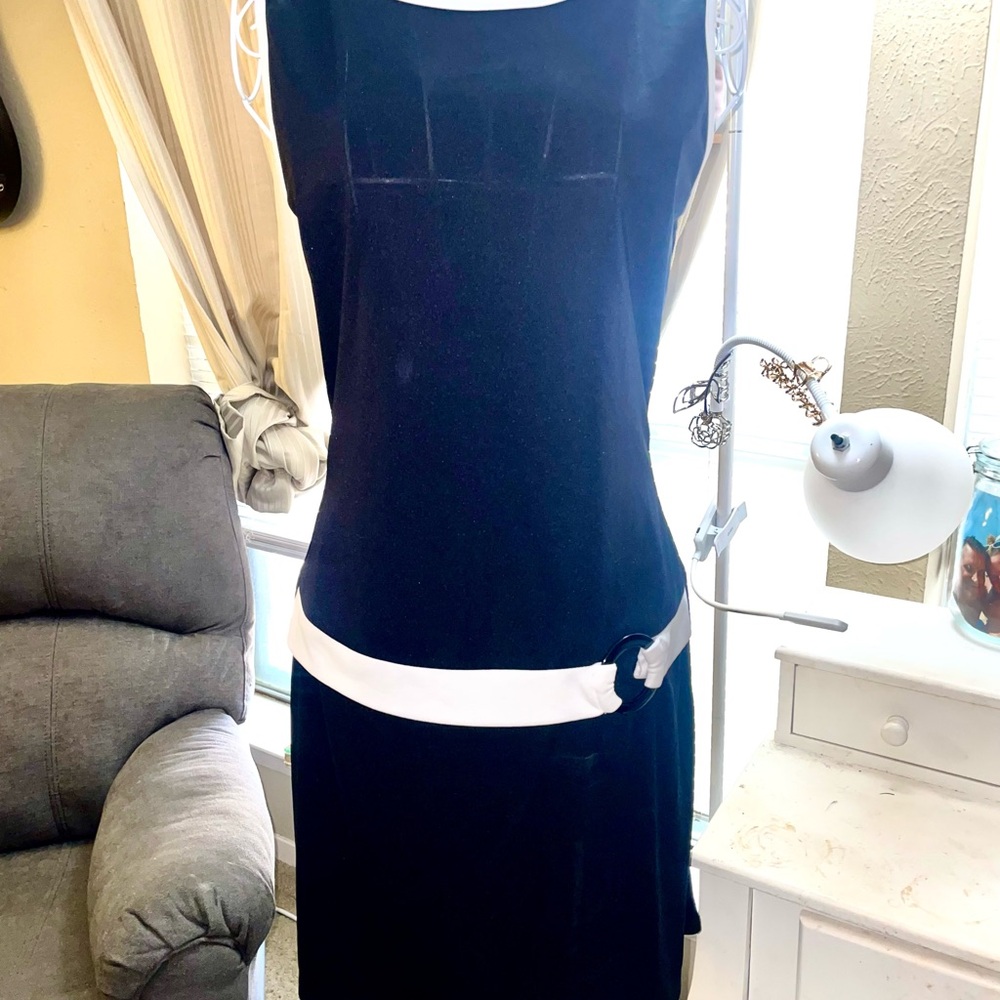 Vintage cutie Mod Black Sheath dress by Ruby Rox Dress with White Belt - sz Med
